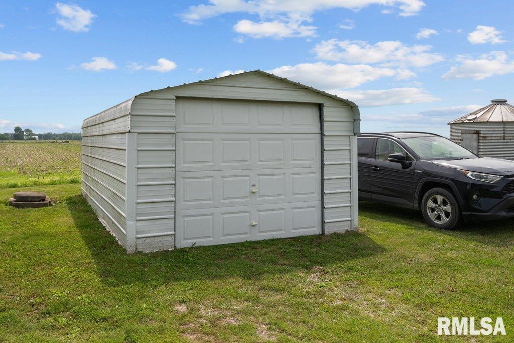 2156 Ridge Road Reynolds, IL 61279 - Photo 34 of 35 Gallery Image 34