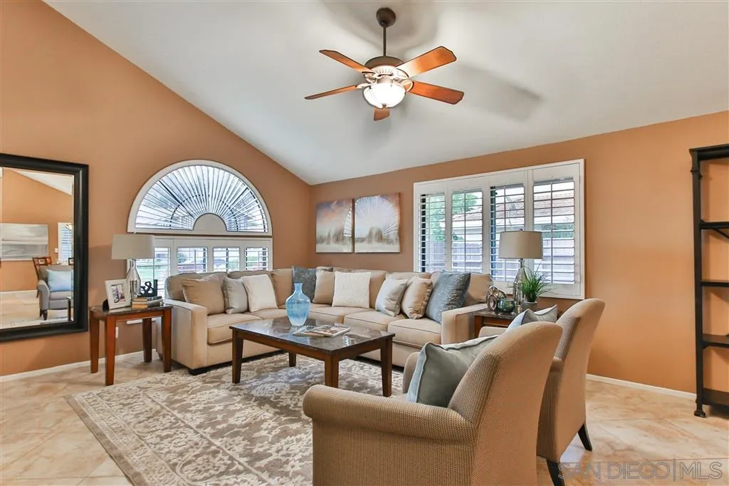 13923 Country Creek Road Poway, CA 92064 - Photo 4 of 23 Gallery Image 4