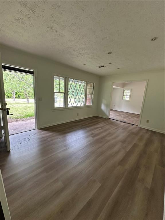 393 Old Acworth Road Dallas, GA 30132 - Photo 8 of 22