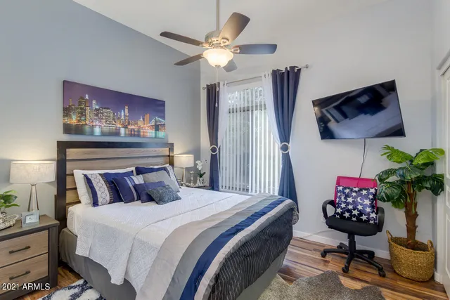 $2,975 | 3922 East Carson Road, Phoenix, AZ 85042