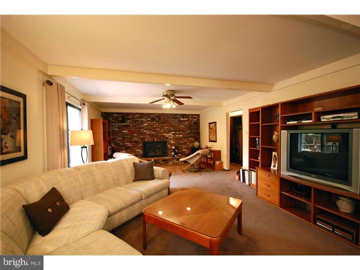 110 White Oak Road Cherry Hill, NJ 08034 - Photo 13 of 25 Family Room