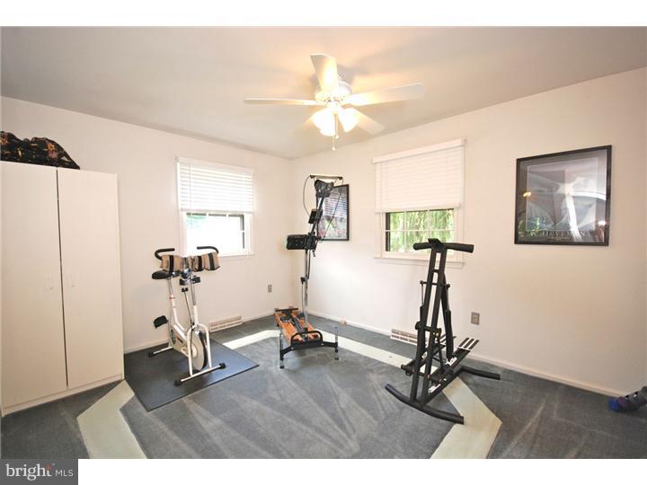 110 White Oak Road Cherry Hill, NJ 08034 - Photo 17 of 25 Bedroom 2