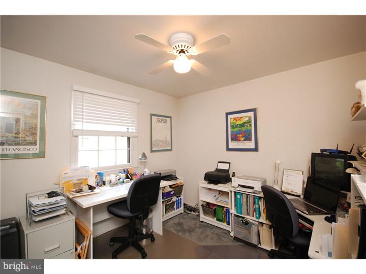 110 White Oak Road Cherry Hill, NJ 08034 - Photo 19 of 25 Bedroom 4