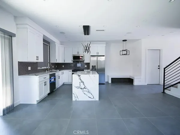 $2,400,000 | 8034-036 Fair Avenue, Sun Valley, CA 91352