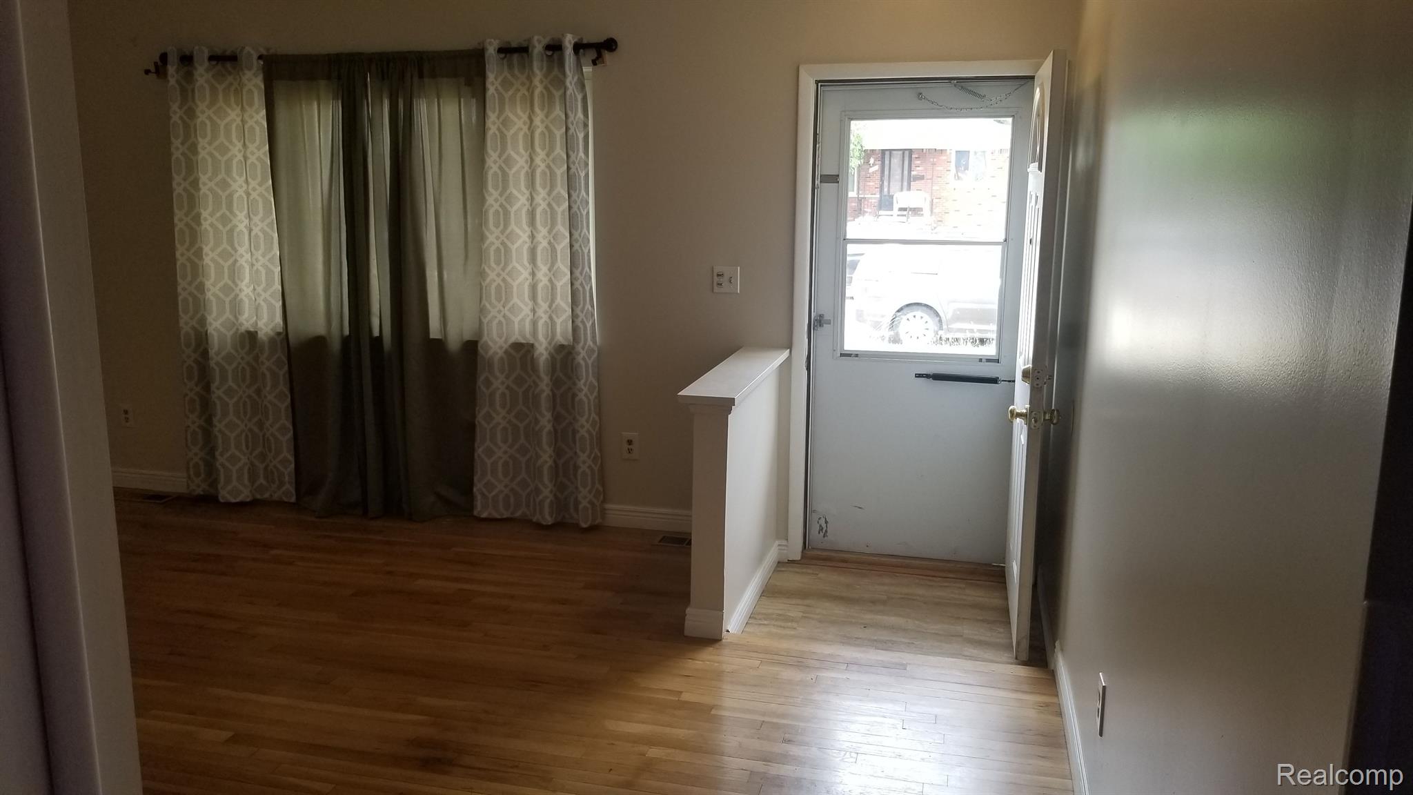 8358 Harding Street Center Line, MI 48015 - Photo 21 of 23 Gallery Image 21