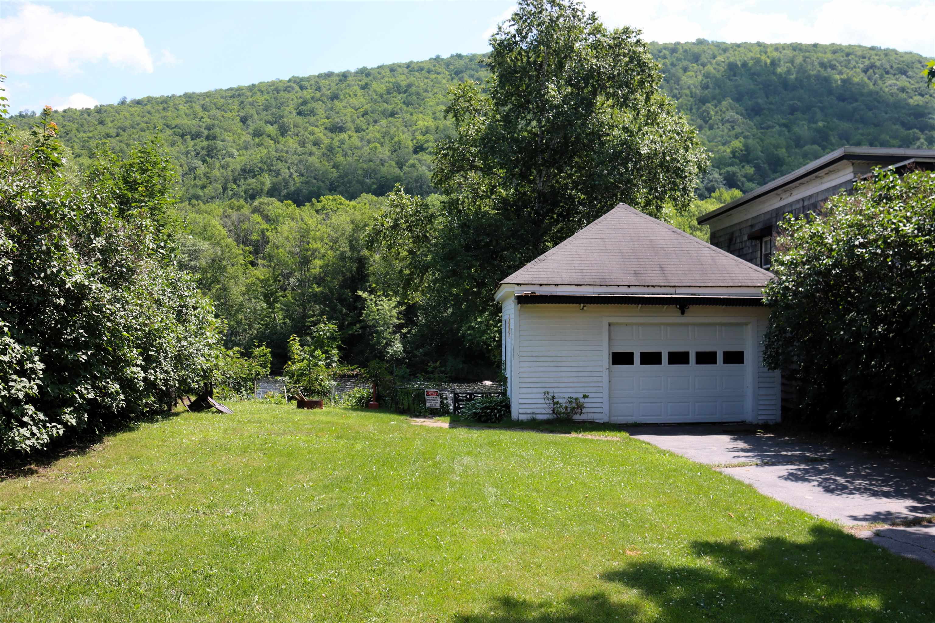 6 Cascade Flats Gorham, NH 03581 - Photo 33 of 34