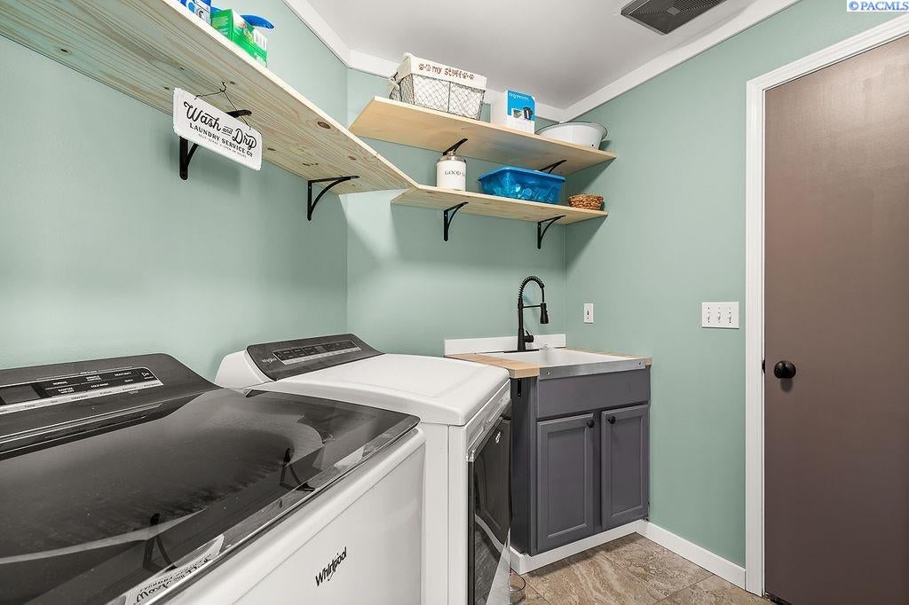 294 Rachel Road Kennewick, WA 99338 - Photo 14 of 29 Gallery Image 14