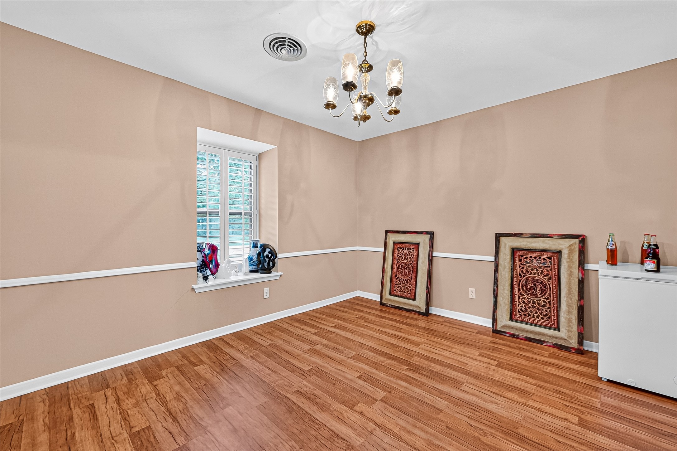 5734 Sanford Road Houston, TX 77096 - Photo 23 of 48 a view of a livingroom with wooden floor