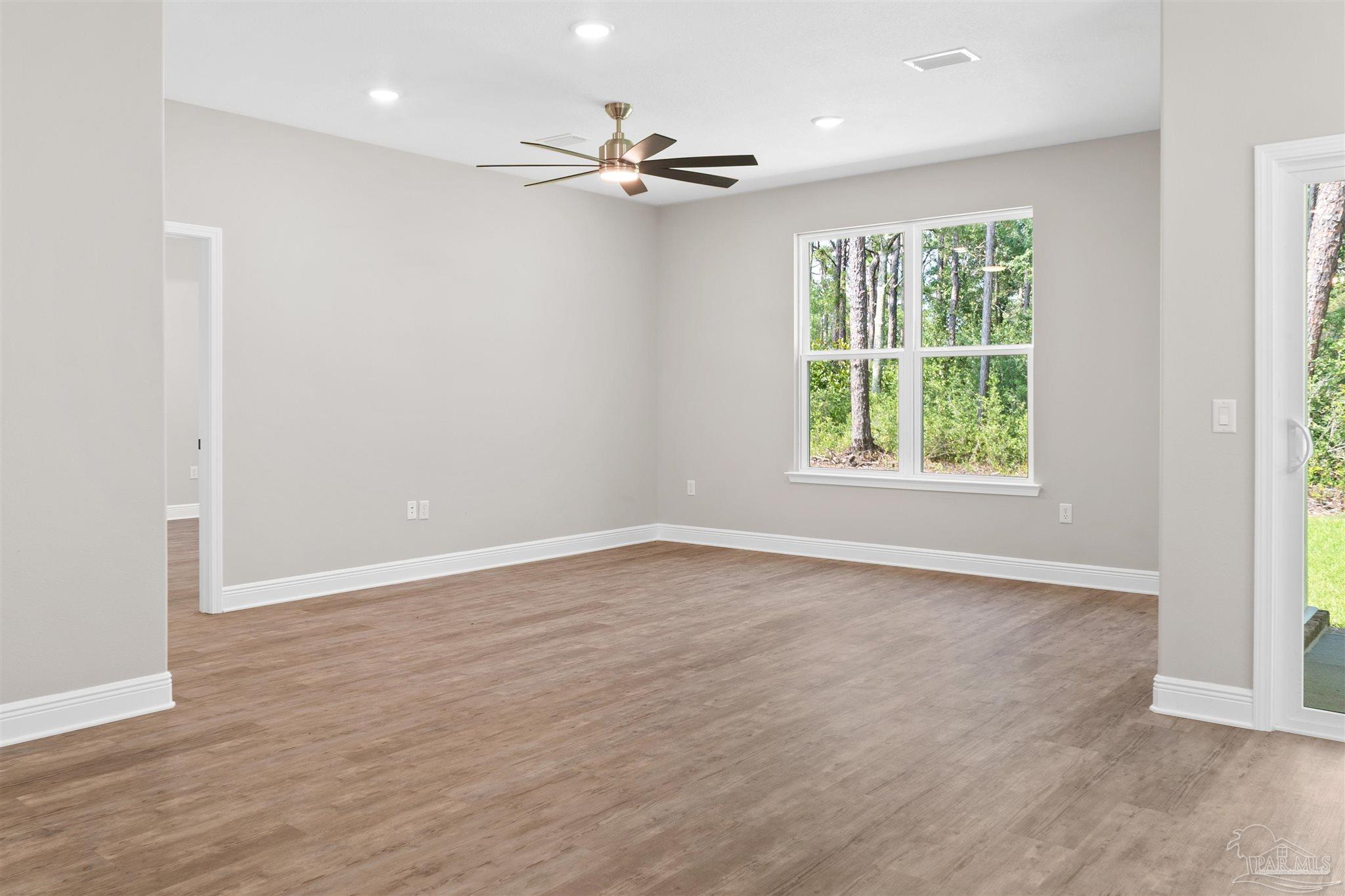 2279 Dog Track Road Pensacola, FL 32506 - Photo 27 of 28 Gallery Image 27