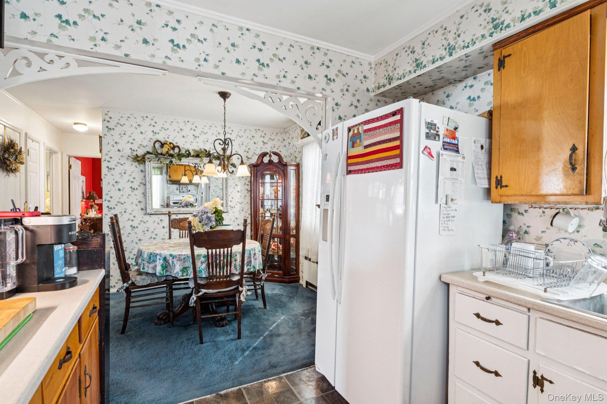 2002 Murray Place Merrick, NY 11566 - Photo 13 of 37