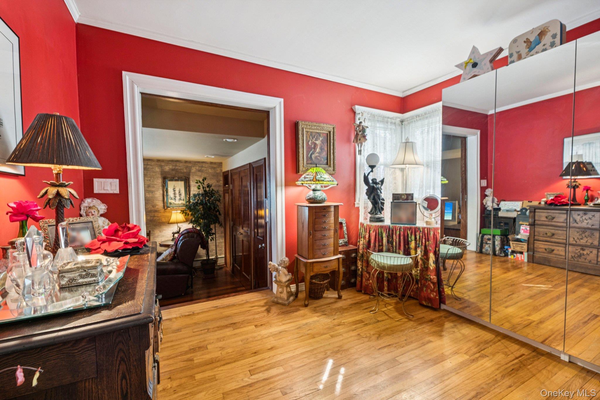 2002 Murray Place Merrick, NY 11566 - Photo 17 of 37