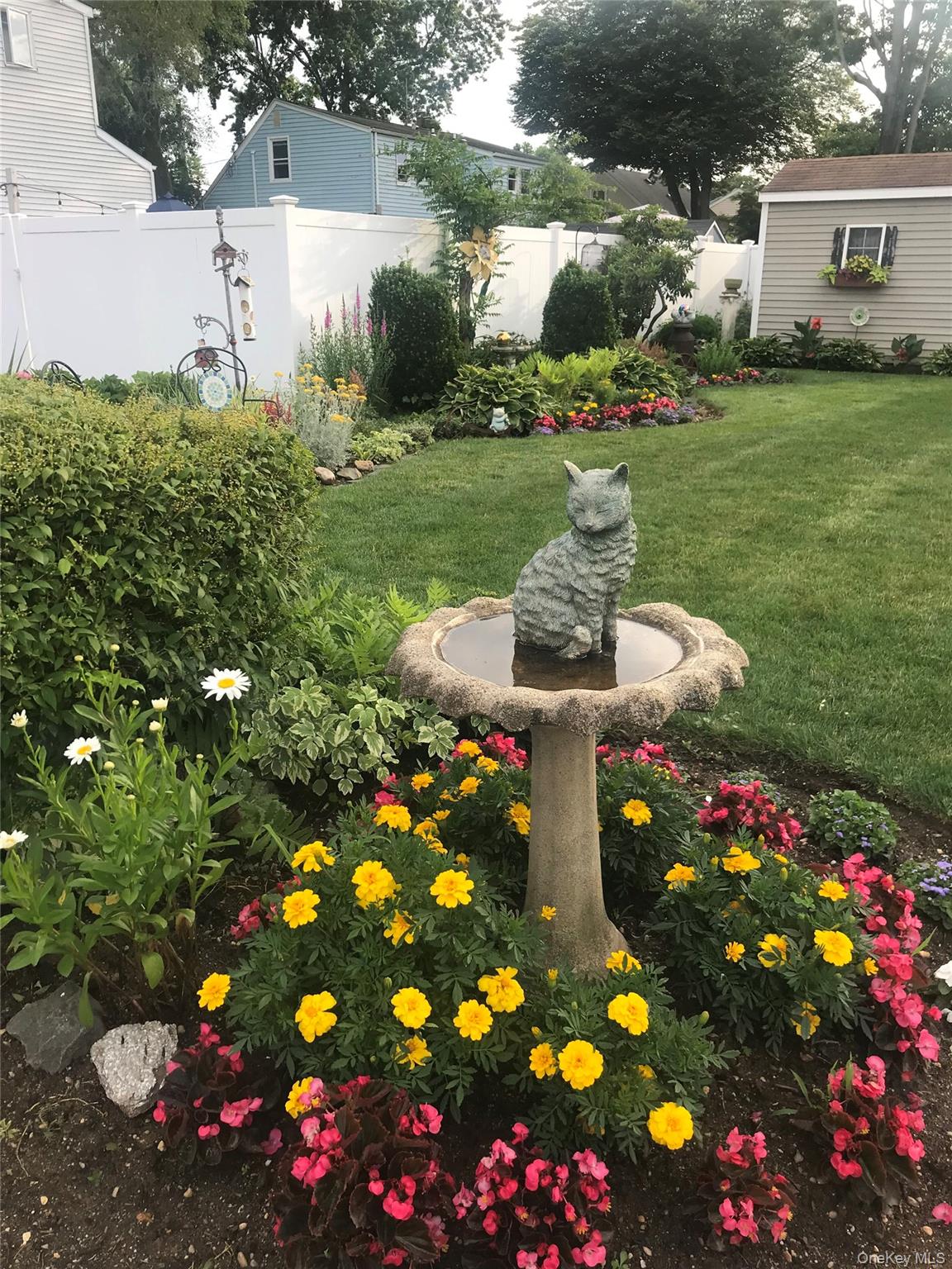 2002 Murray Place Merrick, NY 11566 - Photo 32 of 37