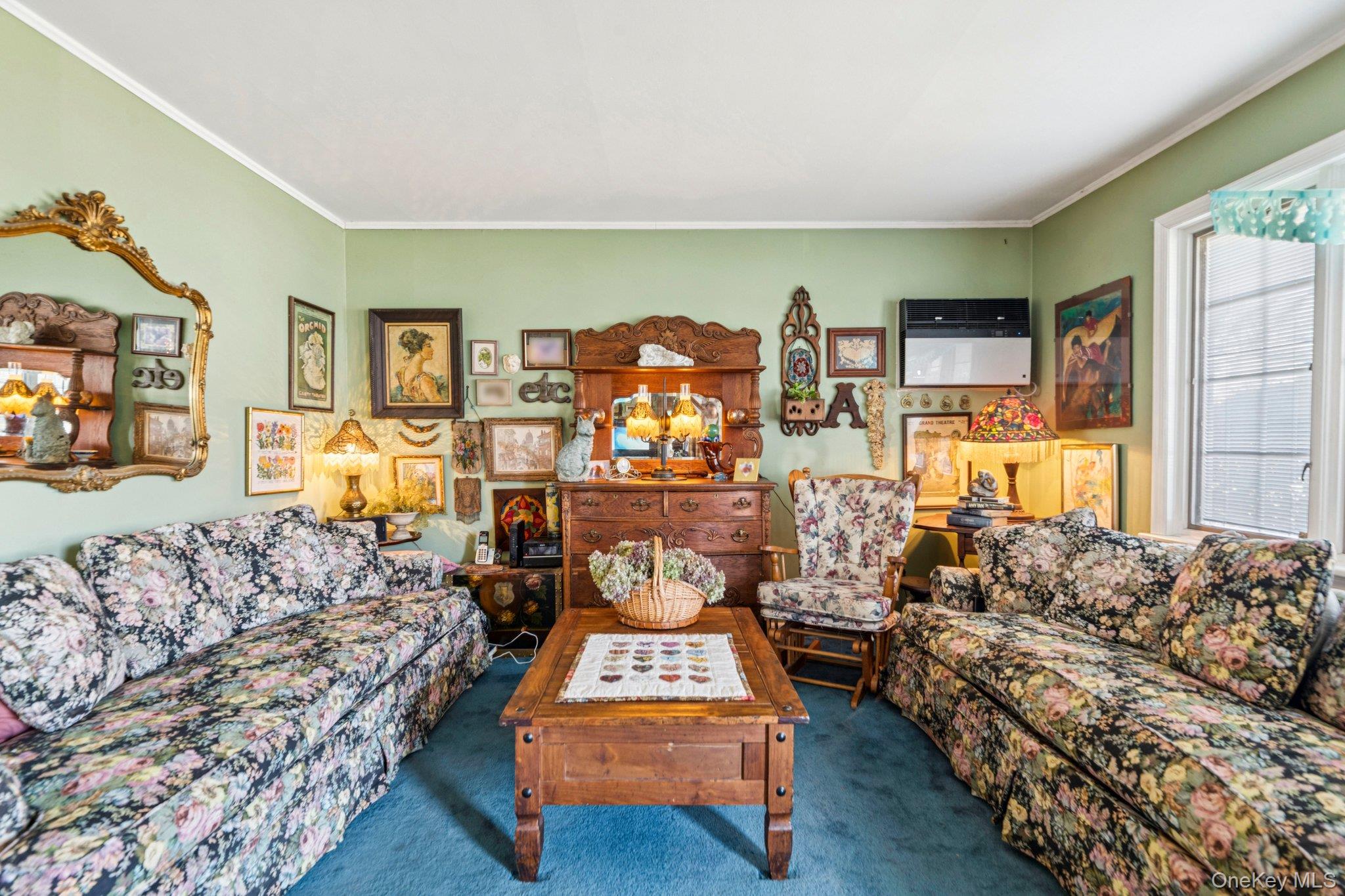 2002 Murray Place Merrick, NY 11566 - Photo 7 of 37