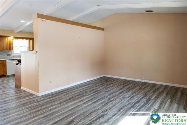 $375,000 | 2486 Evanwood Road, Bath, PA 18014