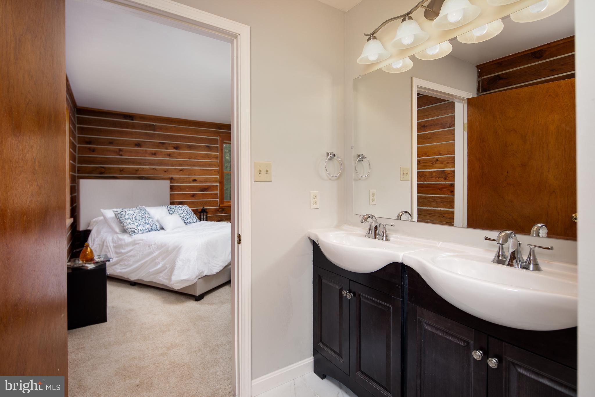 9718 Routts Hill Road Warrenton, VA 20186 - Photo 21 of 30 Bedroom (Master)