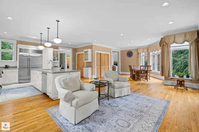 $1,529,000 | 1133 Manor Drive, Wilmette, IL 60091