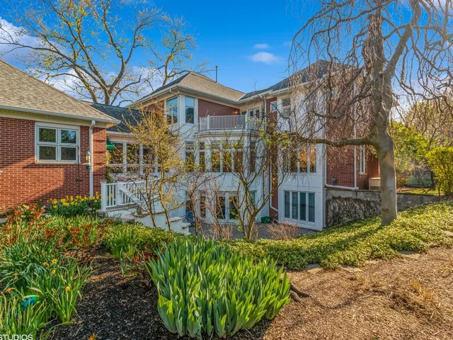 $1,529,000 | 1133 Manor Drive, Wilmette, IL 60091