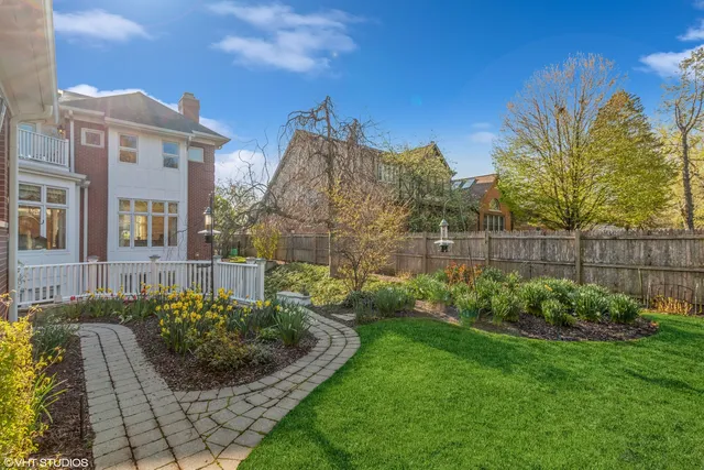 $1,529,000 | 1133 Manor Drive, Wilmette, IL 60091