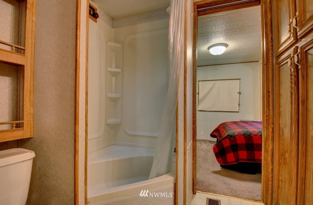 75-1 Goldrush Road Deming, WA 98244 - Photo 13 of 40 Gallery Image 13