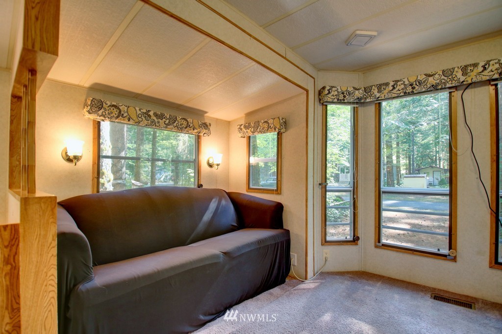 75-1 Goldrush Road Deming, WA 98244 - Photo 5 of 40 Gallery Image 5