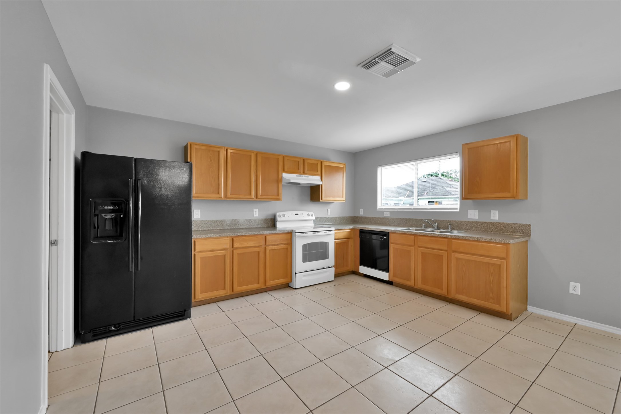 502 Birch Cluster Court Conroe, TX 77301 - Photo 12 of 29