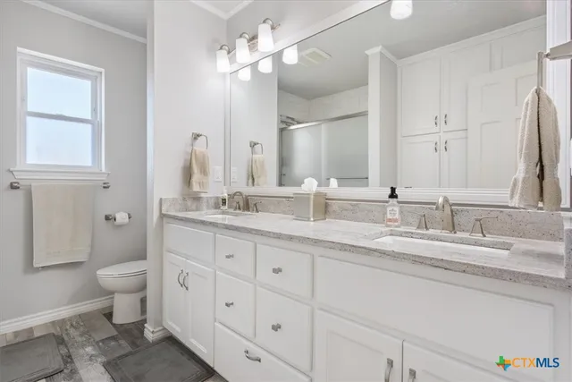 $489,000 | 100 Sunny Lane, Gatesville, TX 76528