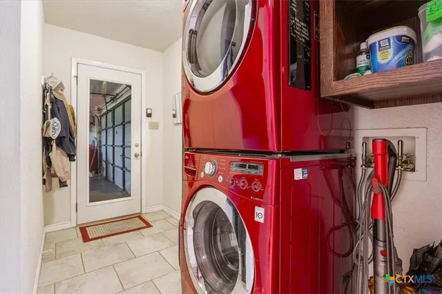 $489,000 | 100 Sunny Lane, Gatesville, TX 76528