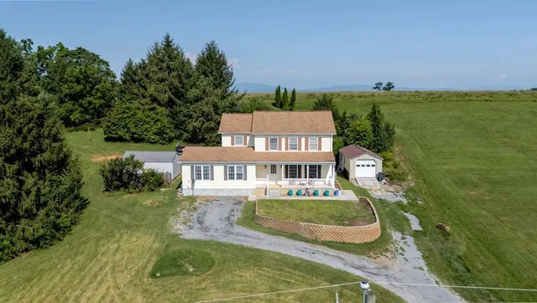 $475,000 | 107 Orchard Road, Staunton, VA 24401