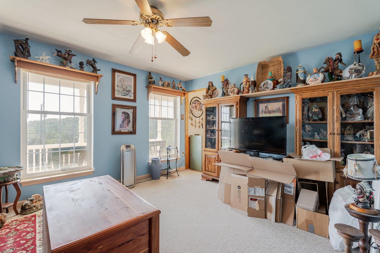 107 Orchard Road Staunton, VA 24401 - Photo 4 of 44