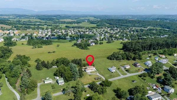 $475,000 | 107 Orchard Road, Staunton, VA 24401