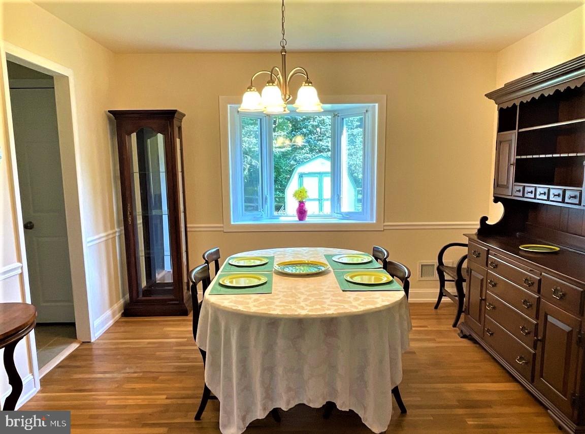 2227 Greenstone Road Wilmington, DE 19810 - Photo 5 of 25 Dining Room with bay window