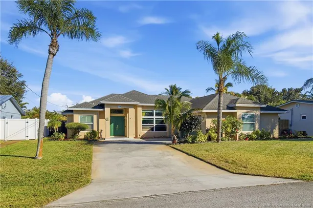 $575,000 | 1569 Northeast Amy Avenue, Jensen Beach, FL 34957