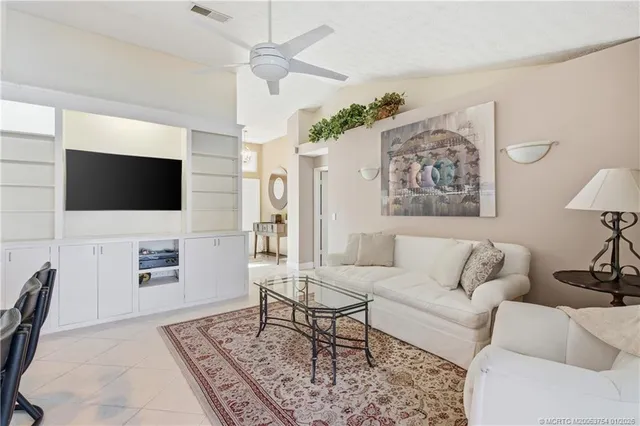 $575,000 | 1569 Northeast Amy Avenue, Jensen Beach, FL 34957