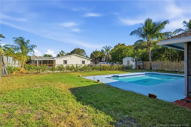 $575,000 | 1569 Northeast Amy Avenue, Jensen Beach, FL 34957