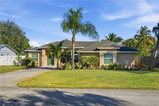 $575,000 | 1569 Northeast Amy Avenue, Jensen Beach, FL 34957