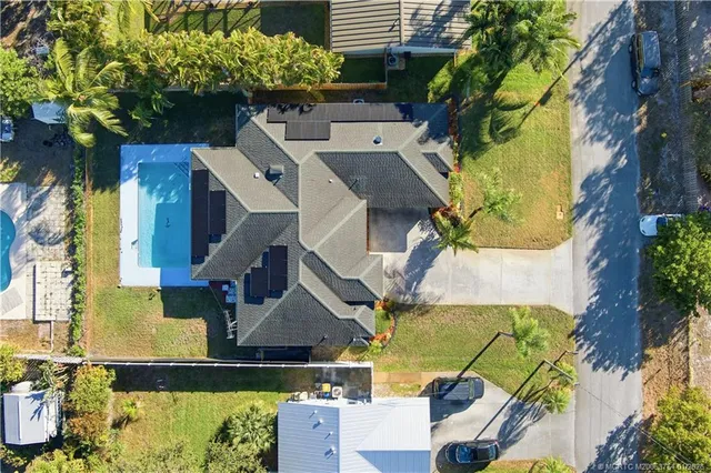 $575,000 | 1569 Northeast Amy Avenue, Jensen Beach, FL 34957