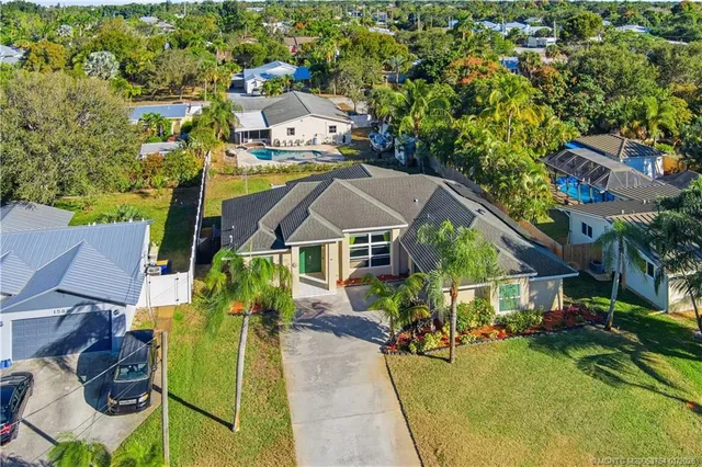 $575,000 | 1569 Northeast Amy Avenue, Jensen Beach, FL 34957