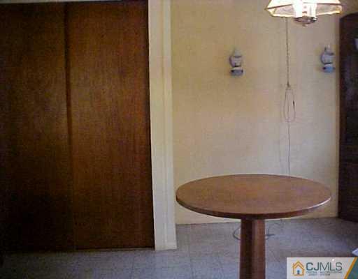 10 Rosewood Road Edison, NJ 08817 - Photo 4 of 8
