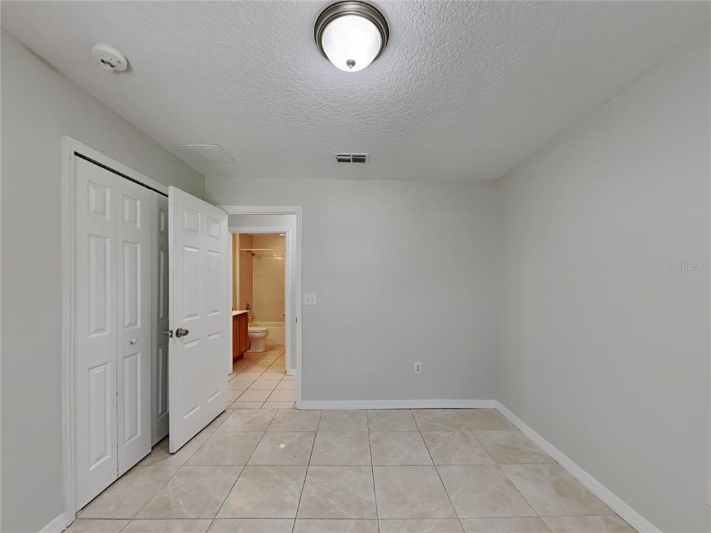 10193 Oak Crest Road Orlando, FL 32829 - Photo 12 of 18