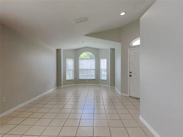 $2,399 | 10193 Oak Crest Road, Orlando, FL 32829