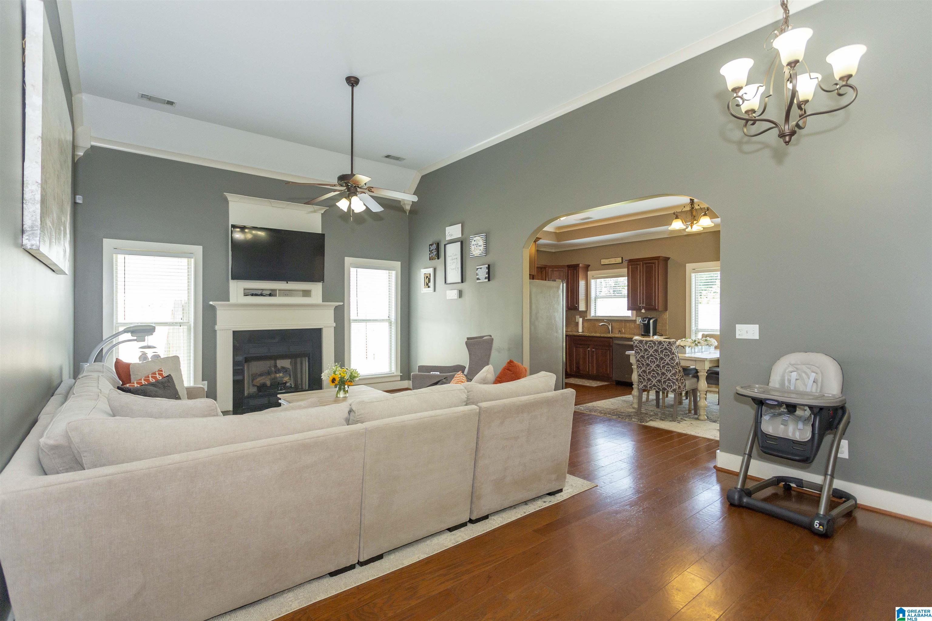 103 Falling Waters Lane Alabaster, AL 35114 - Photo 2 of 35
