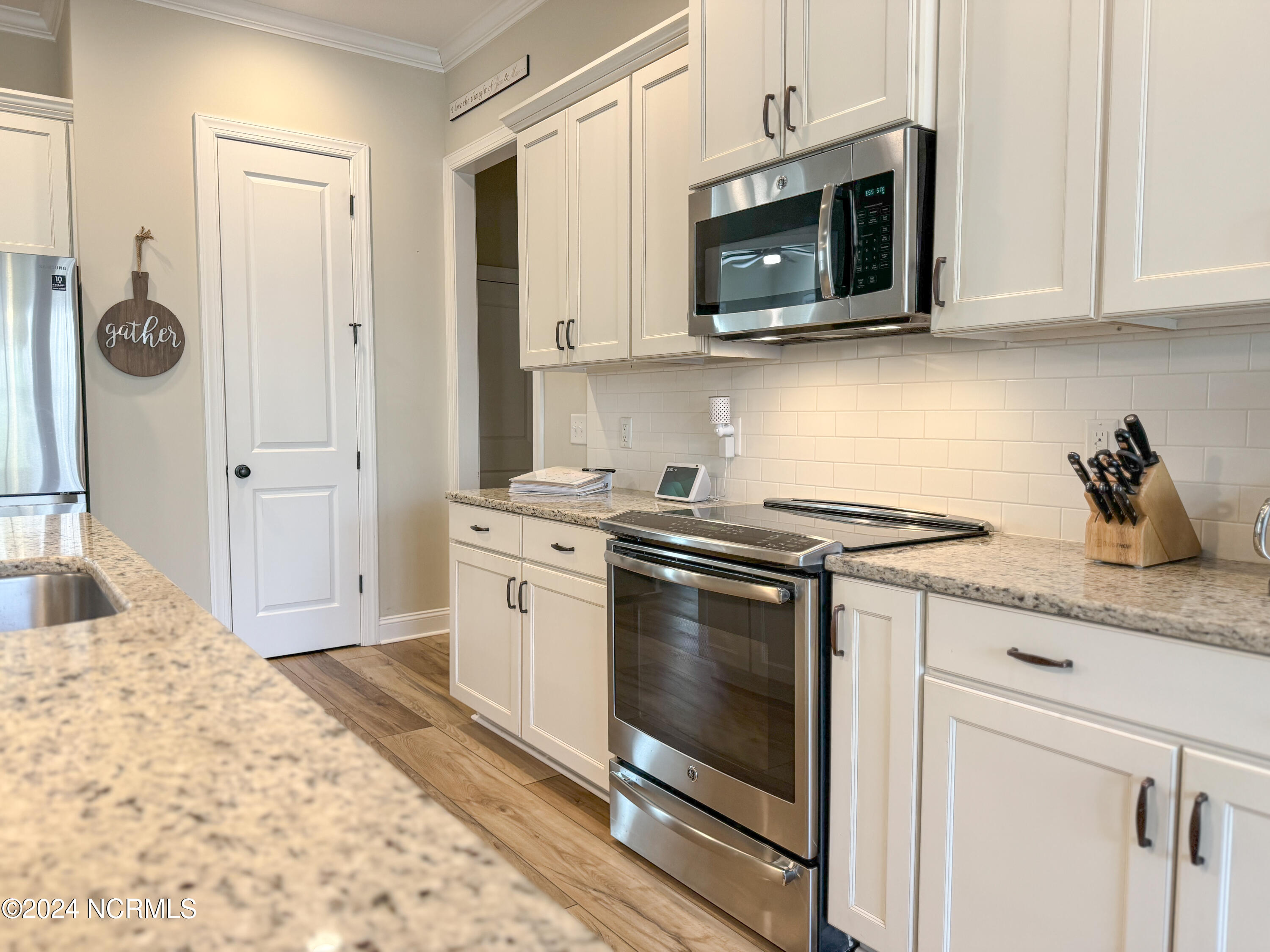 506 Center Drive Hampstead, NC 28443 - Photo 15 of 52 Photo Feb 07 2024, 2 30 17 PM