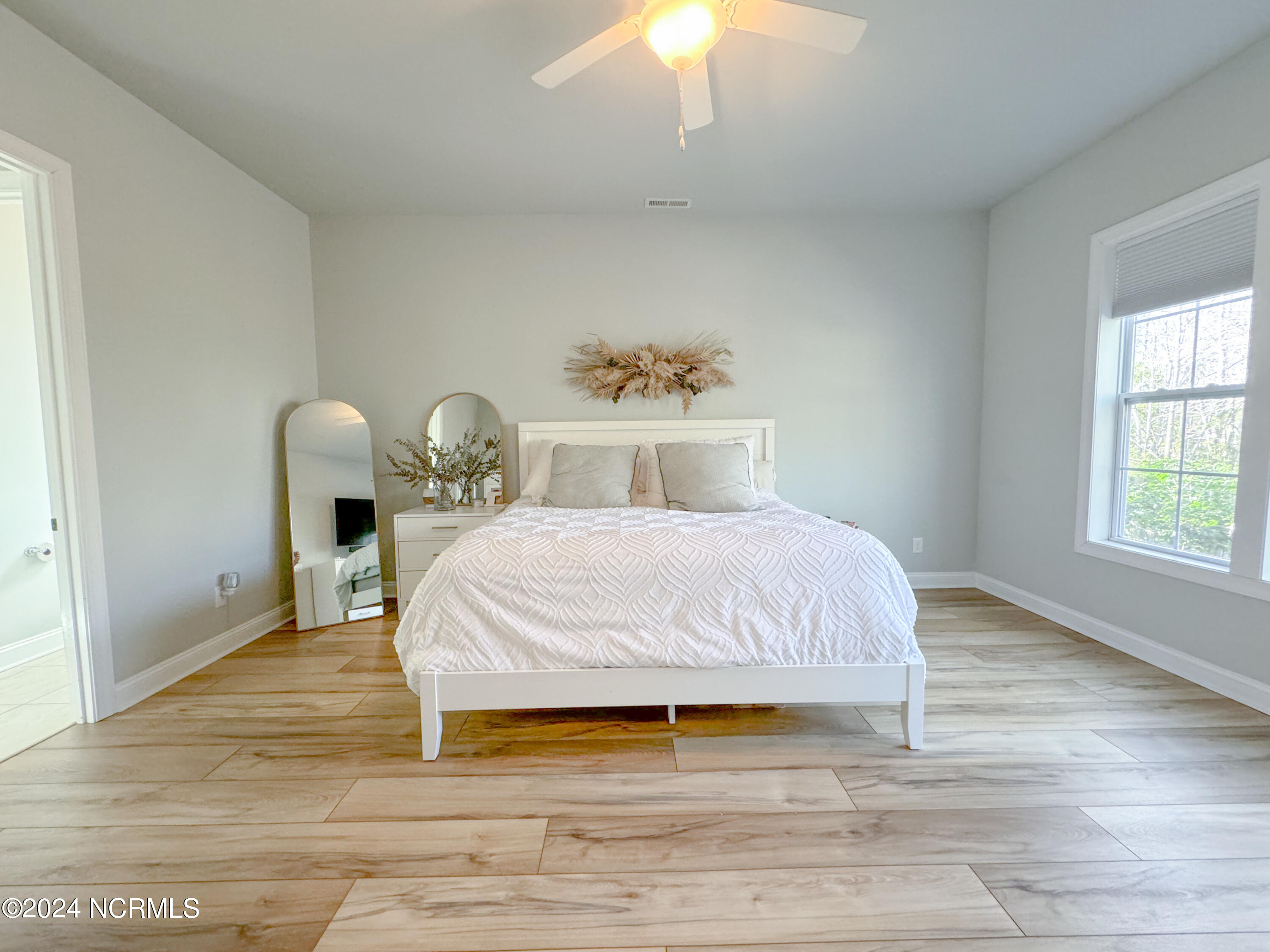 506 Center Drive Hampstead, NC 28443 - Photo 25 of 52 Photo Feb 07 2024, 2 34 19 PM