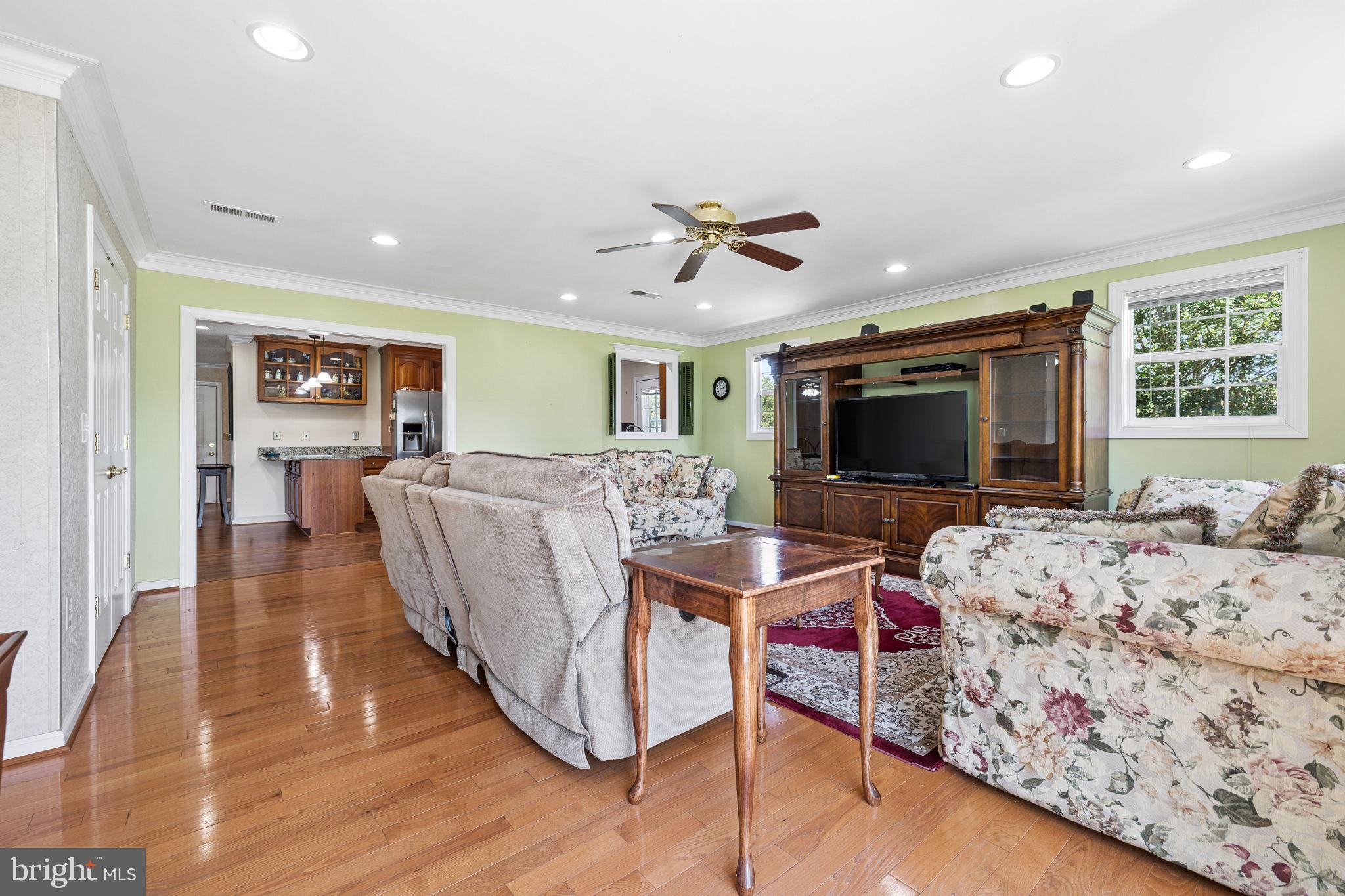 14917 Compton Road Centreville, VA 20121 - Photo 20 of 72 Family Room