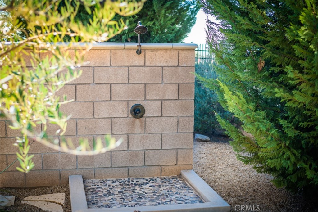 845 Alpine Meadows Lane Riverside, CA 92506 - Photo 22 of 57