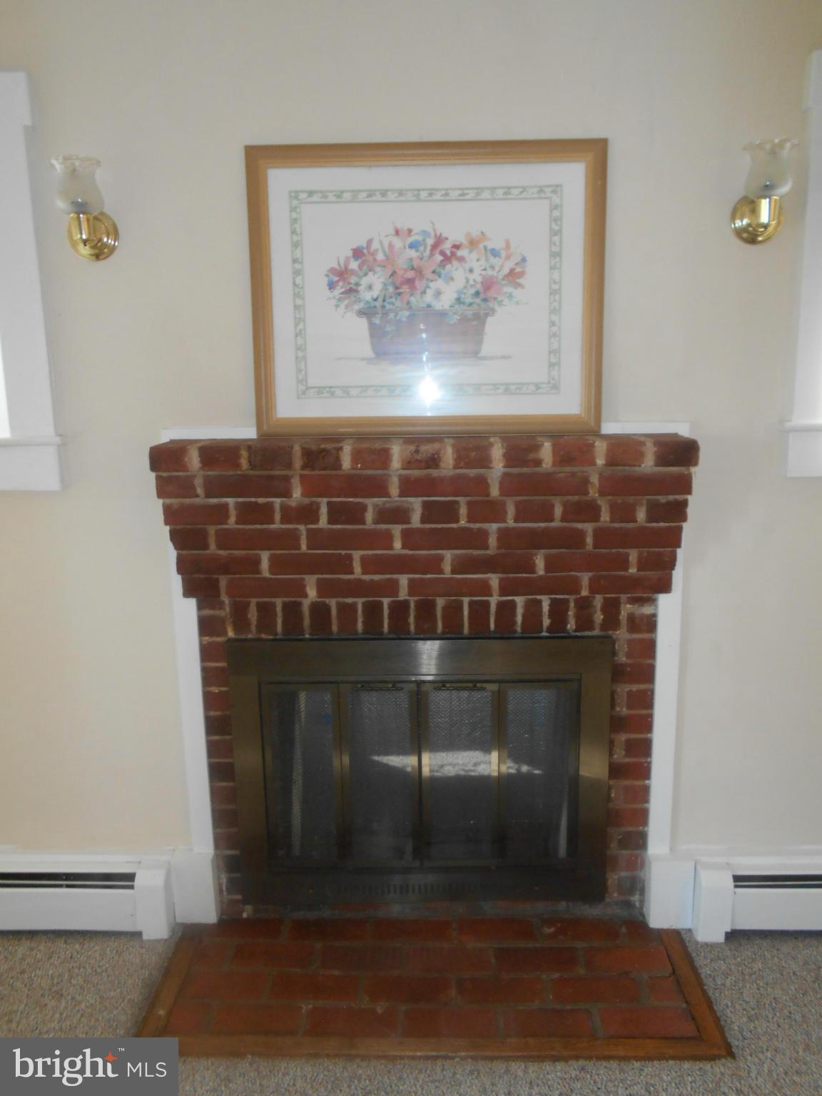 704 Dover Road Easton, MD 21601 - Photo 4 of 20 Living Room