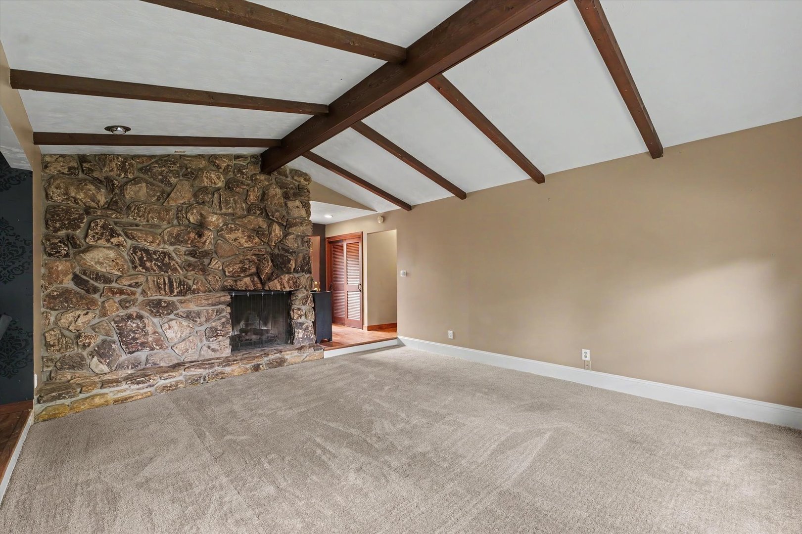 1809 Augusta Drive Champaign, IL 61821 - Photo 7 of 32