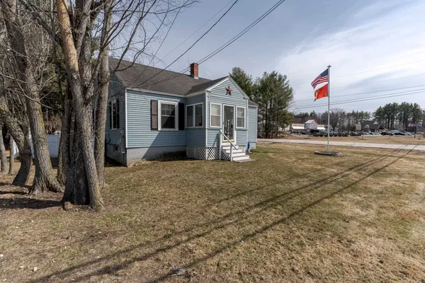 $475,000 | 213 Highway 108, Somersworth, NH 03878