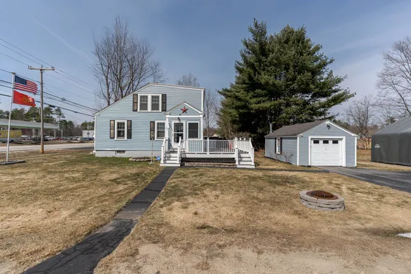 $475,000 | 213 Highway 108, Somersworth, NH 03878