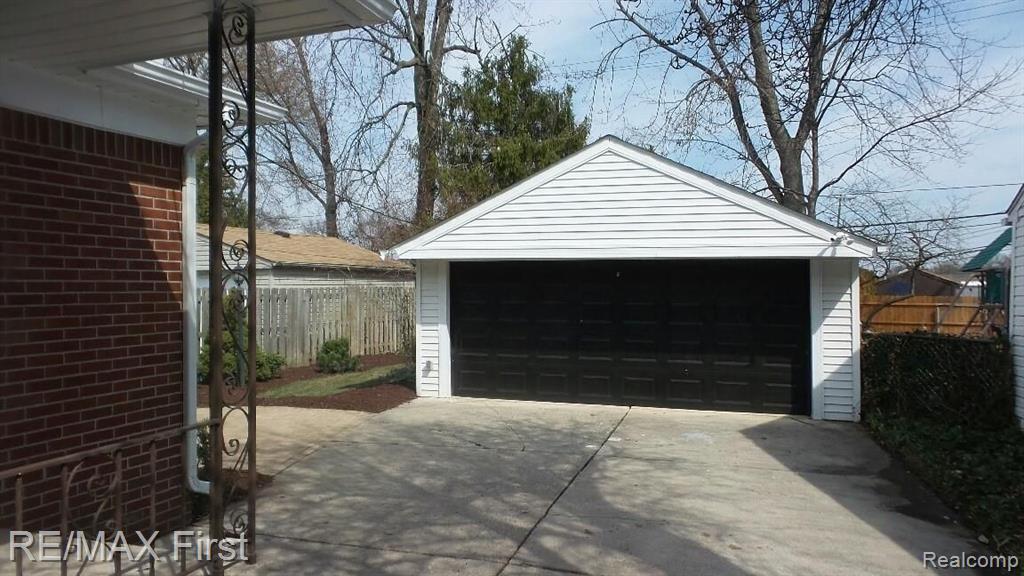 1660 Littlestone Road Grosse Pointe, MI 48236 - Photo 6 of 29